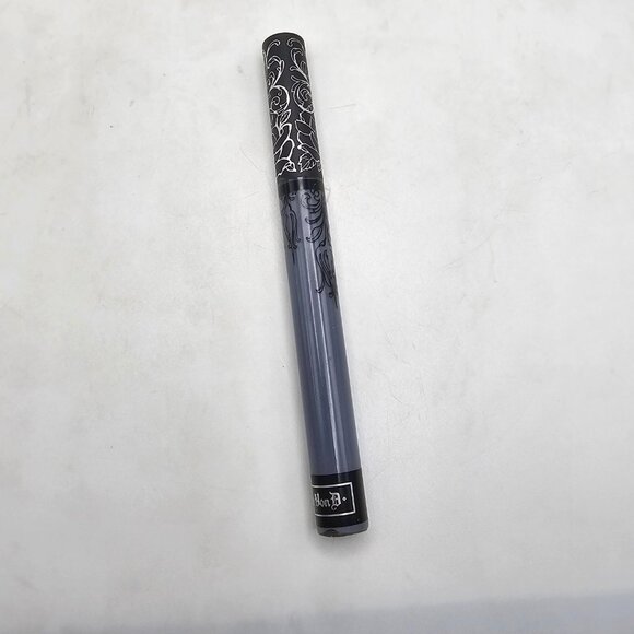 Kat Von D Everlasting Lipstick Dagger (discontinued) - Picture 2 of 5